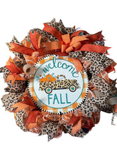Load image into Gallery viewer, Welcome Fall Wreath