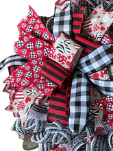 Load image into Gallery viewer, Valentine Heart Wreath, Valentine Gift, Sweetheart Gift