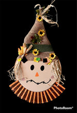 Load image into Gallery viewer, Scarecrow Pin Wreath