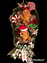 Load image into Gallery viewer, Gingerbread Boy and Girl Christmas Candy Swag