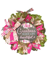 Load image into Gallery viewer, Grandmas Make Life Beautiful Wreath Grandmother Gift