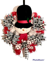 Load image into Gallery viewer, Snowman Christmas Wreath