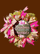 Load image into Gallery viewer, Grandmas Make Life Beautiful Wreath Grandmother Gift