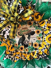 Load image into Gallery viewer, Bessie Cow Wreath Home Decor Farm House Decor