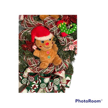 Load image into Gallery viewer, Gingerbread Boy and Girl Christmas Candy Swag