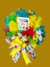Load image into Gallery viewer, Teach Inspire Grow Teacher Classroom Wreath