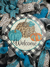 Load image into Gallery viewer, Welcome Fall Wreath