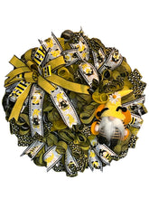 Load image into Gallery viewer, Gnome Bee Wreath