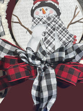 Load image into Gallery viewer, Snowman Christmas Ribbon and Yarn Wreath