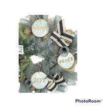 Load image into Gallery viewer, Farmhouse Christmas Wreath