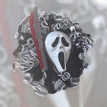Load image into Gallery viewer, Halloween Scream Wreath Halloween Decor
