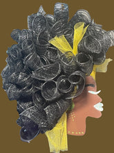 Load image into Gallery viewer, Diva Wreath