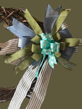 Load image into Gallery viewer, Fall Grapevine Pumpkin Wreath