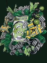 Load image into Gallery viewer, Beetle Juice Halloween Wreath