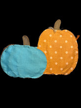 Load image into Gallery viewer, Vine/Fabric Pumpkin Wreath