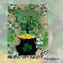 Load image into Gallery viewer, Welcome St. Patrick’s Day Wreath