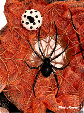 Load image into Gallery viewer, Spider Wreath
