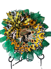 Load image into Gallery viewer, Bessie Cow Wreath Home Decor Farm House Decor