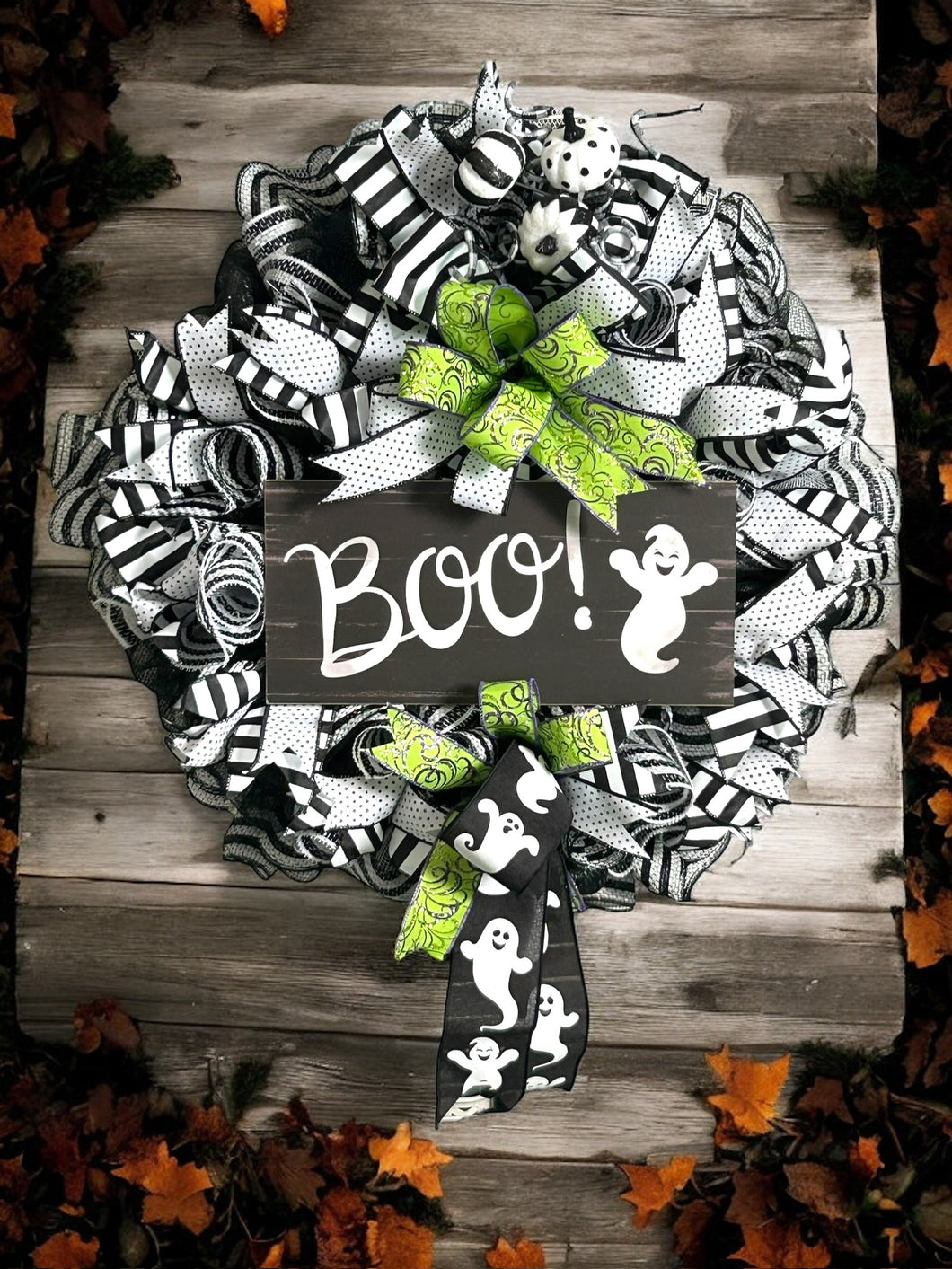 BOO Ghost Halloween Wreath, Halloween Decor, Black and White Halloween