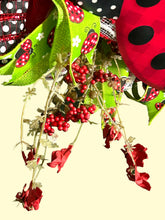 Load image into Gallery viewer, Ladybug Welcome Wreath, Welcome Wreath, Ladybug Wreath, Spring Summer Wreath, Home Decor
