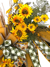 Load image into Gallery viewer, Sunflower Wreath, Floral, Autumn Wreath, Fall Decor
