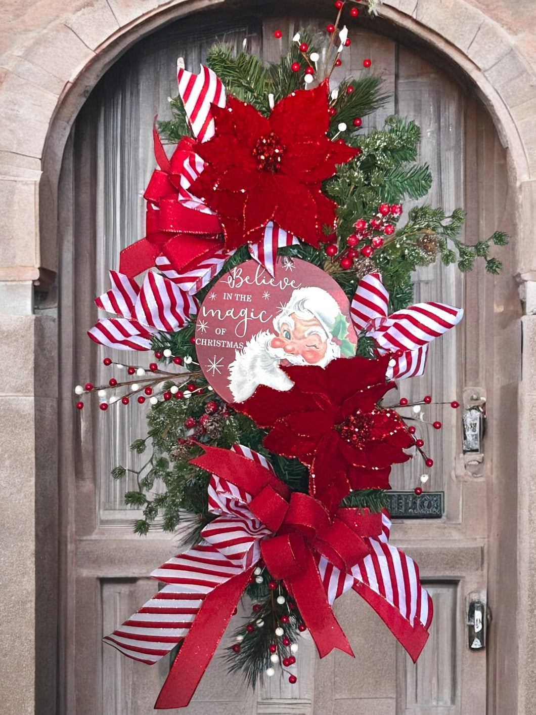 Believe in the Magic of Christmas Swag, Christmas Decor, Santa