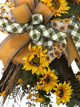 Load image into Gallery viewer, Sunflower Wreath, Floral, Autumn Wreath, Fall Decor
