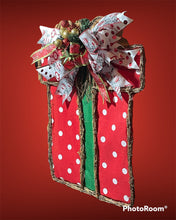 Load image into Gallery viewer, Vine &amp; Fabric Present Wreath/Door Hanger
