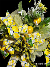 Load image into Gallery viewer, Lemon Theme Bicycle Wreath
