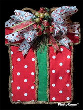 Load image into Gallery viewer, Vine &amp; Fabric Present Wreath/Door Hanger
